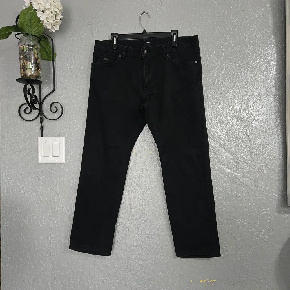Hugo Boss Men's Classic Black Straight Jeans